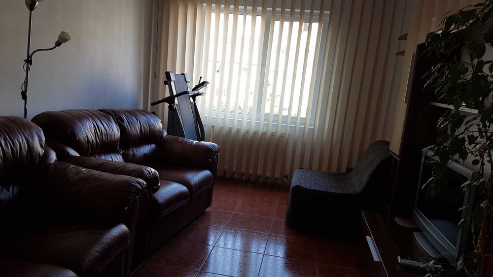 Apartament  pentru inchiriere 3 Camere - CRANGASI-strada Ceahlaul 21