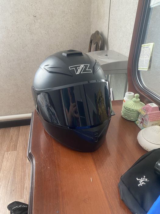 Мото шлем сатам.