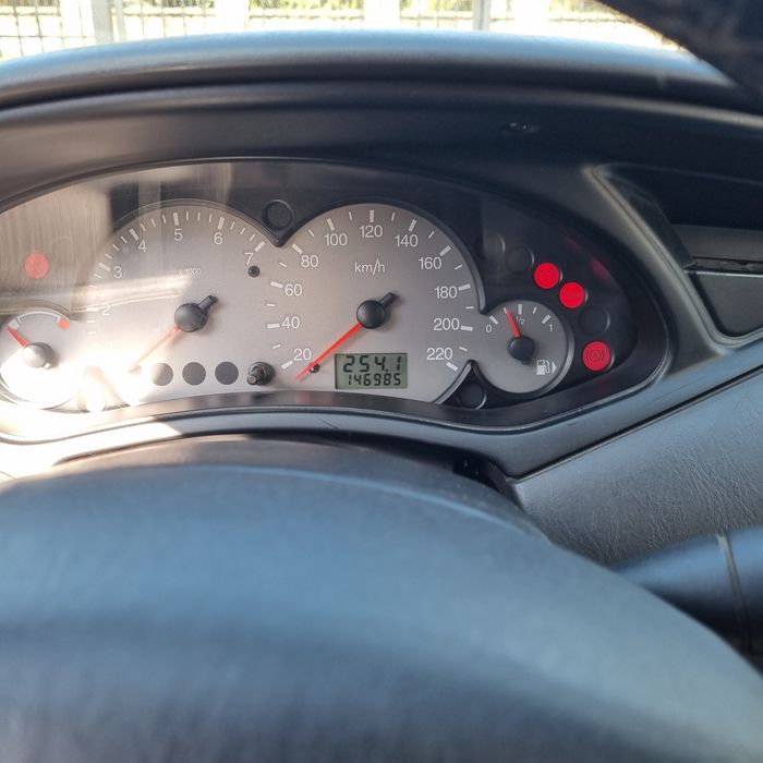 FORD Focus 2001 — imagine 2
