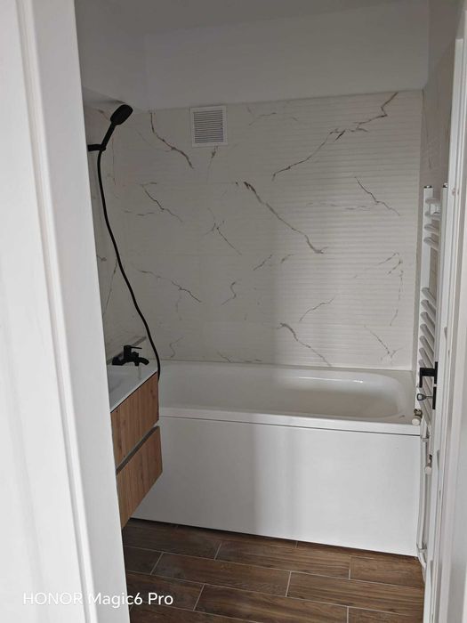 Apartament 3 camere renovat complet, 61 mp, Splai Bahlui – aproape de Palas