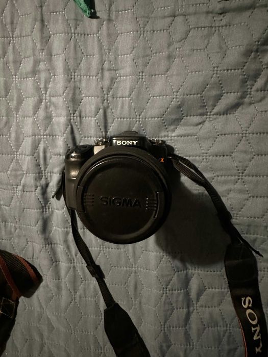 Фотоапарат Sony DSLR-A100