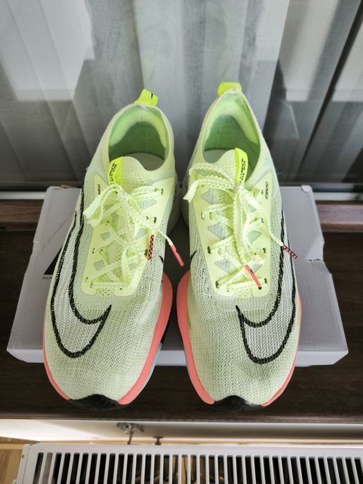 Nike Air Zoom Alphafly NEXT% în culoarea "Barely Volt", masura 40, 26 cm