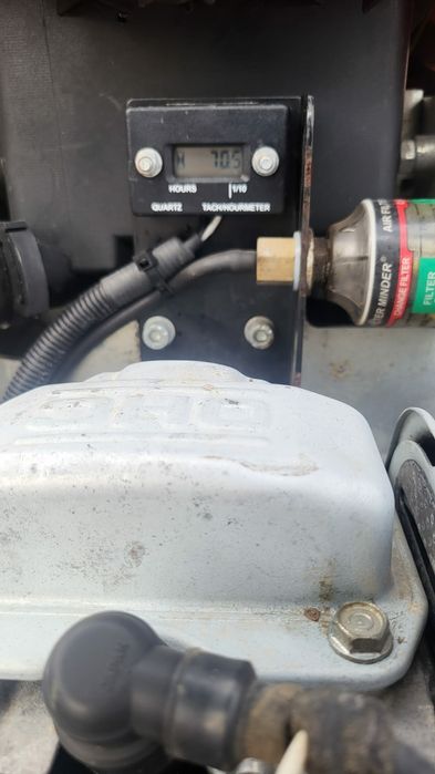 Mai compactor profesional Husqvarna LT 5005