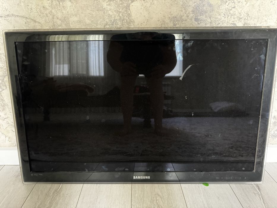 Samsung LED телевизор