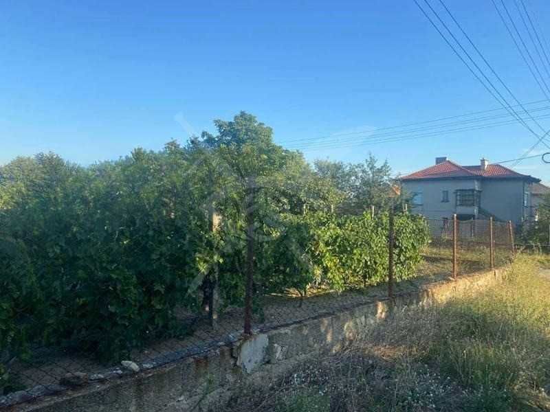 Продава се Парцел в Хисаря - 780 кв.м за 71 €/кв.м - Снимка #2