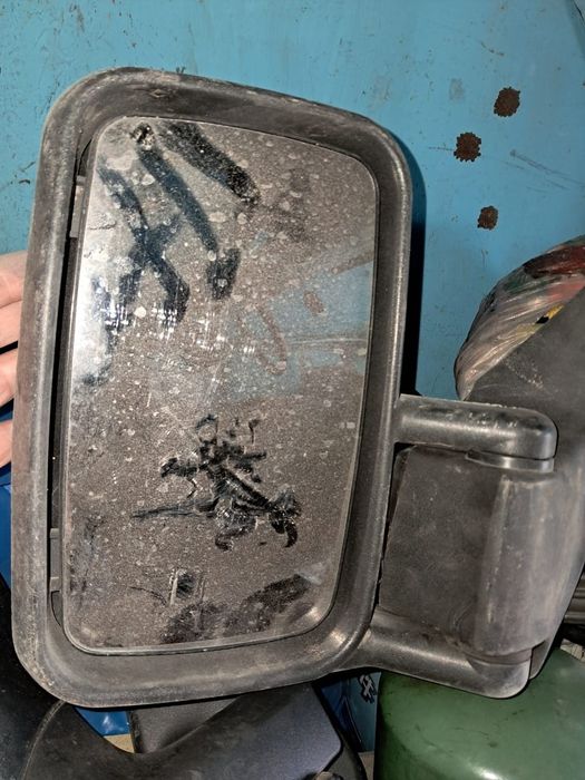 Продам зеркало бус спринт