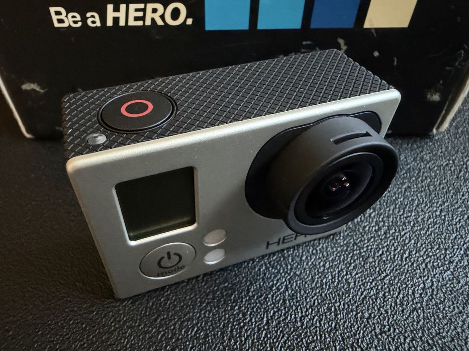 GoPro Hero 3 + GoPro Smart Remote + accesorii