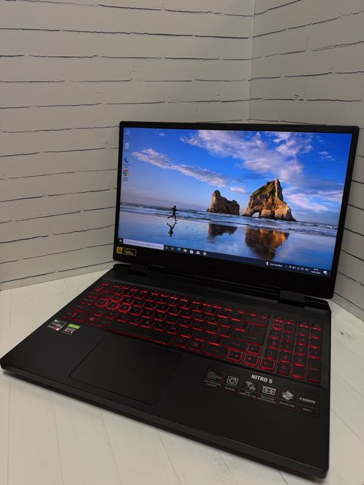 Игровой ноутбук / Acer NITRO 5