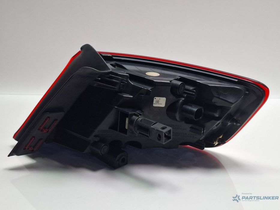 Stop de pe aripa stanga spate AUDI A3 Sportback 8VA, 8VF 2012 - > TDI CLHA 8V4945095A