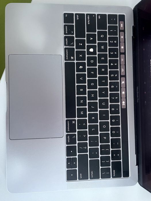 MacBook Pro 201913" (Touch Bar) RAM 16 GB, 256 GB SSD, Space Grey