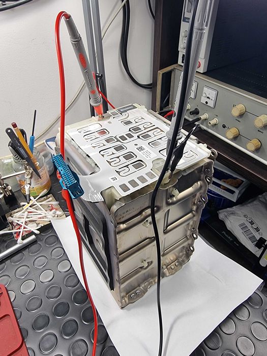 Mercedes W205 W213 W222 W223 W257 Ремонт на хибридна батерия