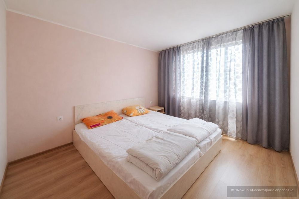 Дава се под наем Четиристаен апартамент в Варна, Зимно кино Тракия - 120 кв.м за 668.1 € - Снимка #3