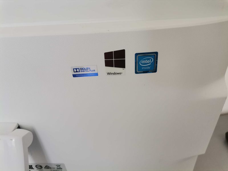 Настолен компютър - Lenovo Intel Celeron J3160