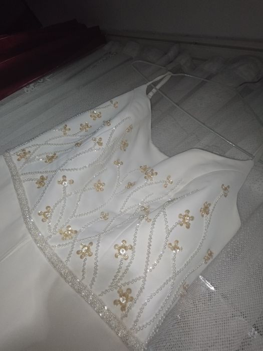 Se vinde rochie de mireasă