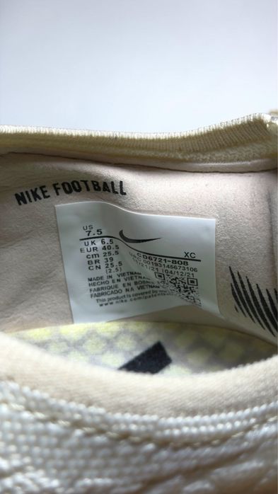 Ghete de fotbal Kobe Phantom 6 Low Elite SE FG ( 40.5 )