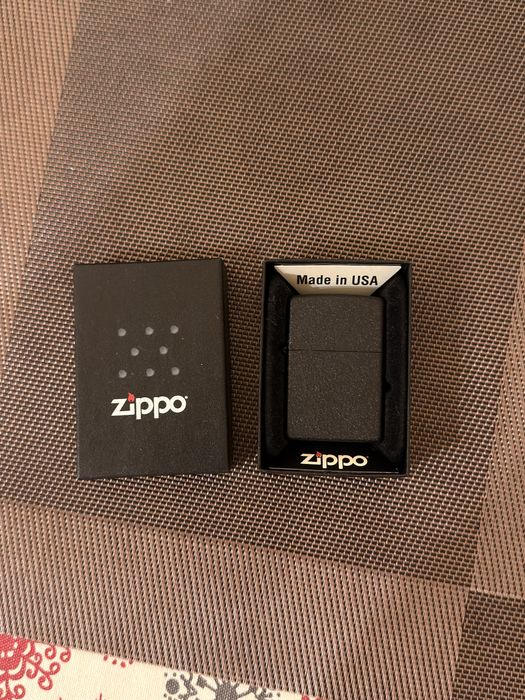 Bricheta Zippo Nou in cutie