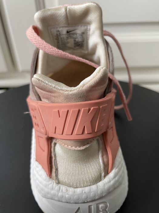 Nike adidas spuma