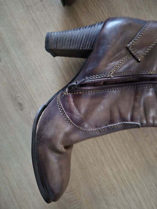 Cizme de piele cu toc