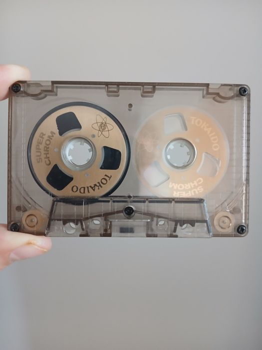 Aceasta este o casetă audio Tokaido Super Chrom, un obiect de colecție