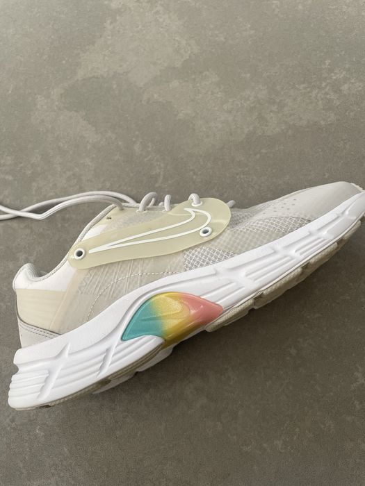 Нови дамски маратонки Nike