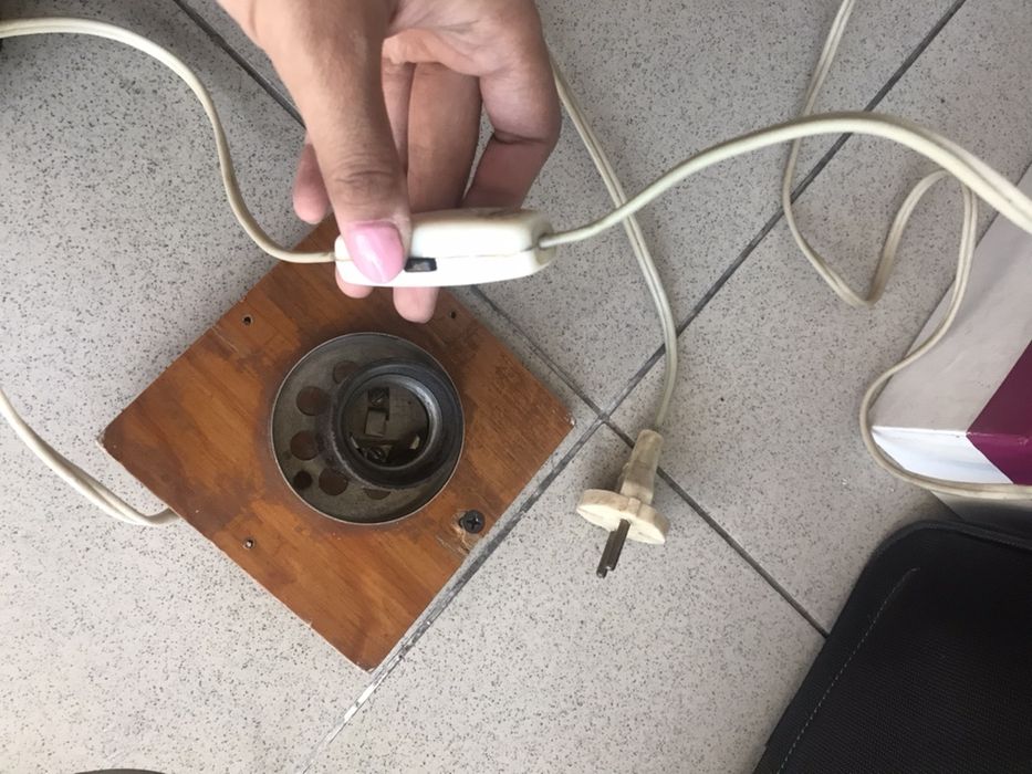 Продам светильник