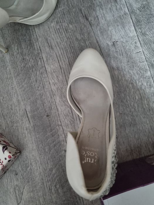 Продам свадебные туфли