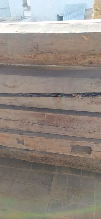 Лага 4 метрлик сотилади