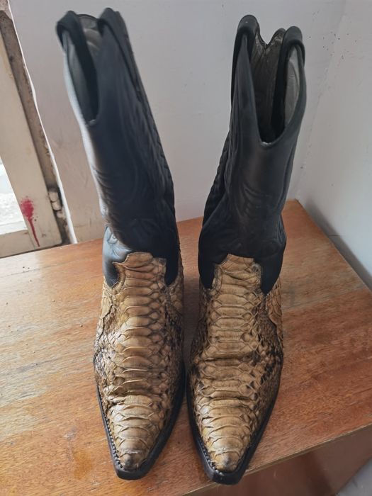 botas valverde del camino