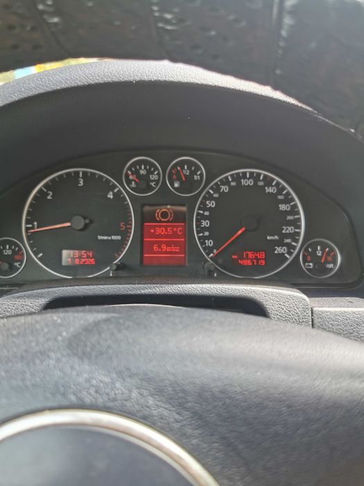 Vând Audi A6 2002 preț2000 euro