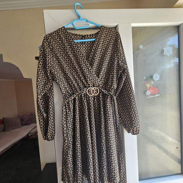 Rochie elegantă – stare foarte bună