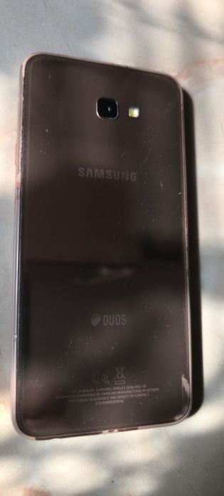 Samsung Galaxy J4+ cu cablu și încărcător