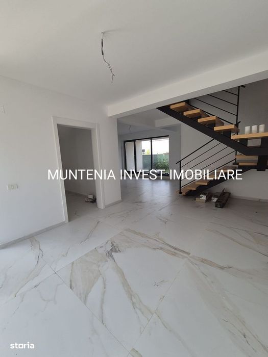 Casa de vânzare (tip triplex) Stefanesti