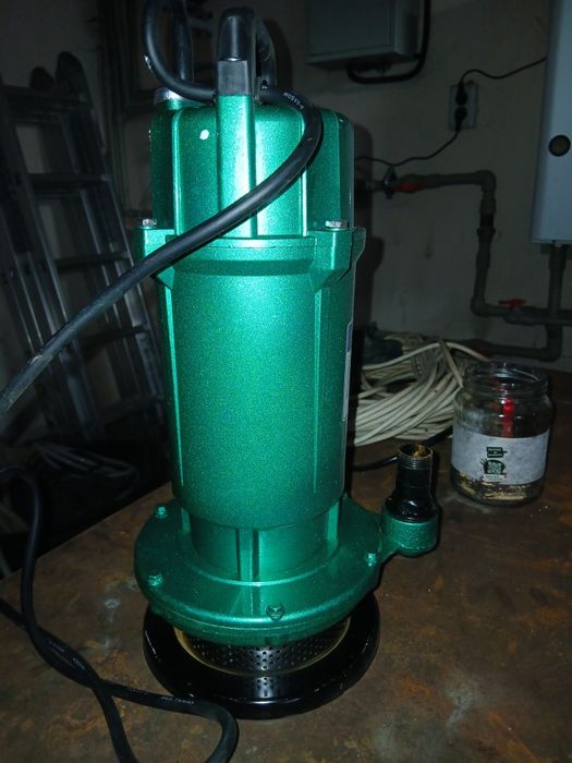 Продам погружной насос