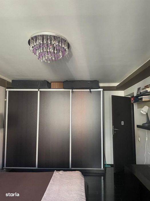 Locuință elegantă cu curte amenajată –  în spatele Pieței Delfinul
