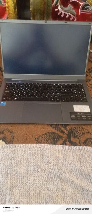 Notebook sotiladi Aser