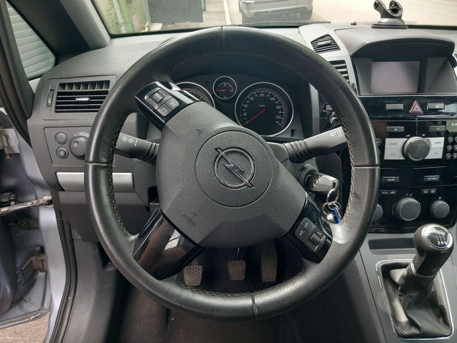OPEL ZAFIRA  1.7cdti-110кс./2011/- на части