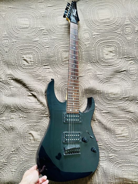 Chitară electrică 7 corzi IBANEZ - stare perfectă