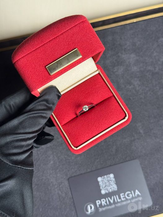 NEW Кольцо c бриллиантом 0,41ct