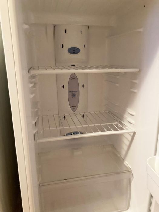 Продаю холодильник