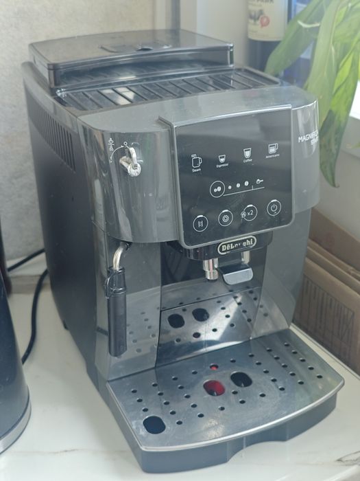 Кофемашина Delonghi ECAM 220.22.GB