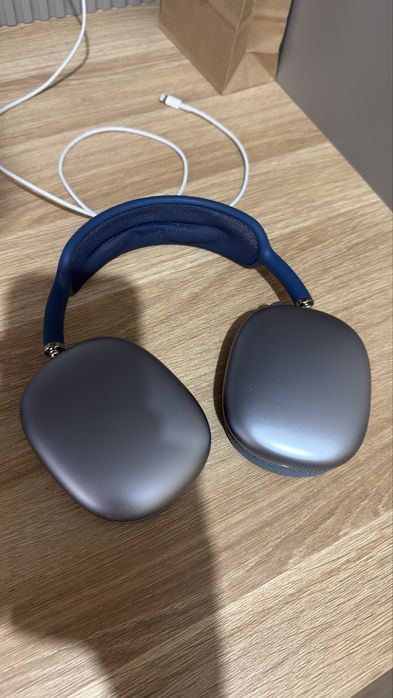 airpods max первое поколение