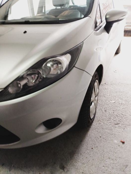 Vând Ford Fiesta 2012 inmatriculat