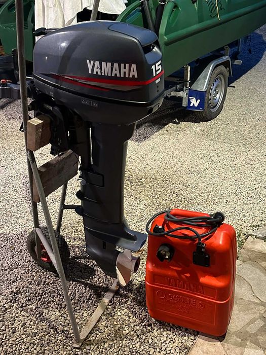 Лодка с двигател Yamaha