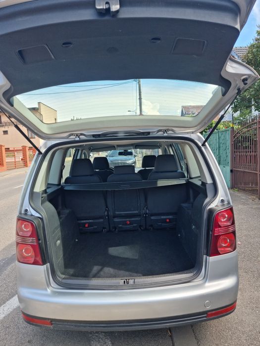 VW Touran 1.9 Tdi , automata