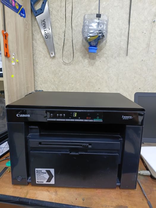 Продается мфу принтер Canon MF3010