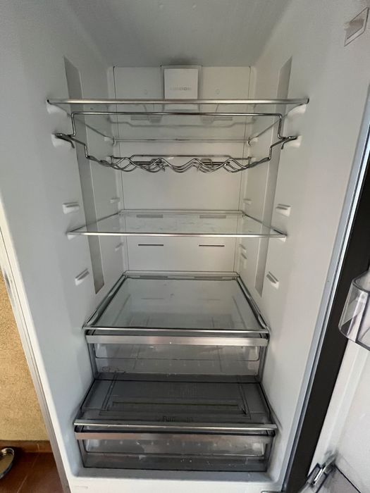 Combină frigorifică total no frost Grundig