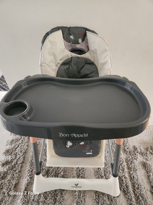 Vând scaun de masa bebe