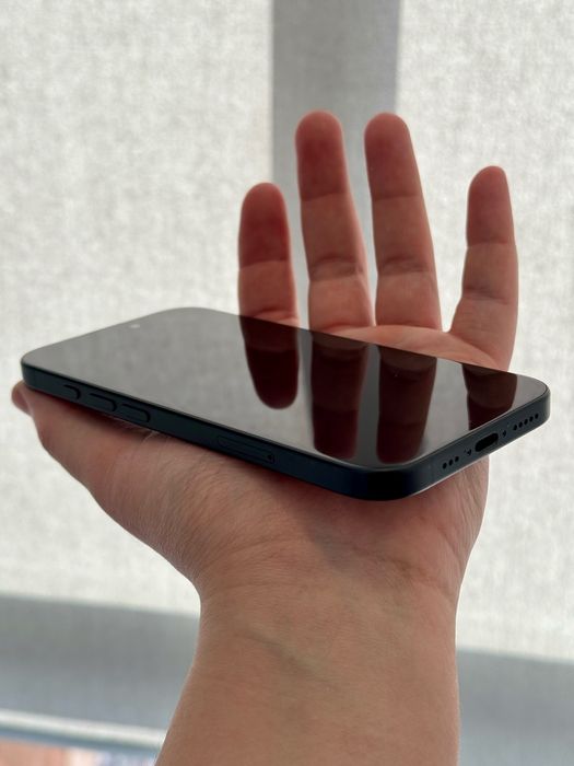 Iphone 16 99%akb 256gb Айфон 16