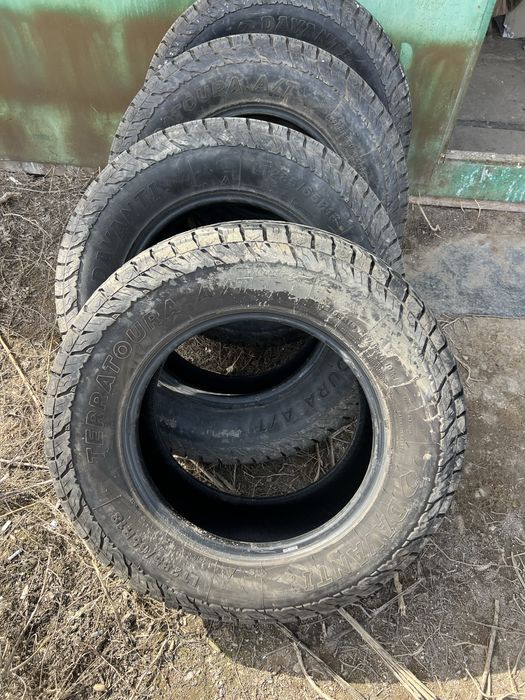 Продам шины  285/65/18