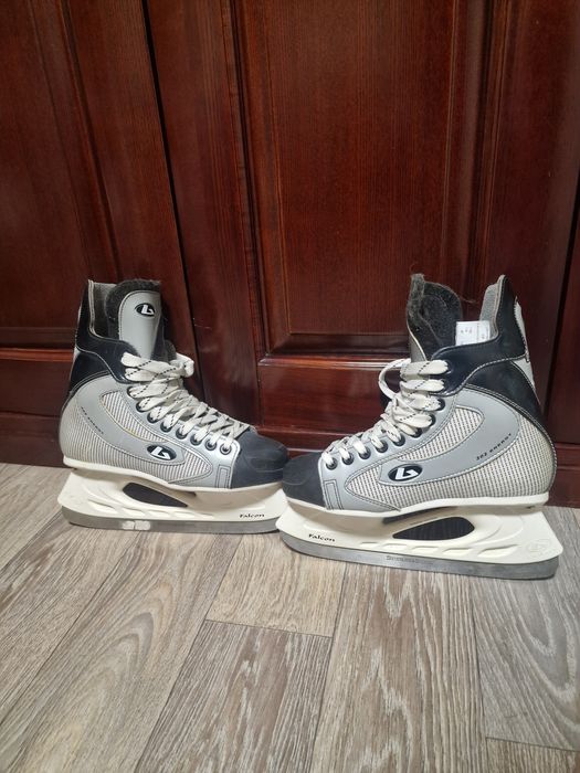 Коньки хокейные Botas